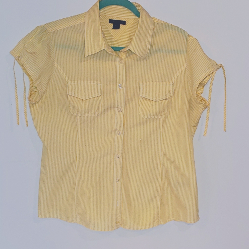 TOMMY HILLFIGER yellow stripped shirt. Lg